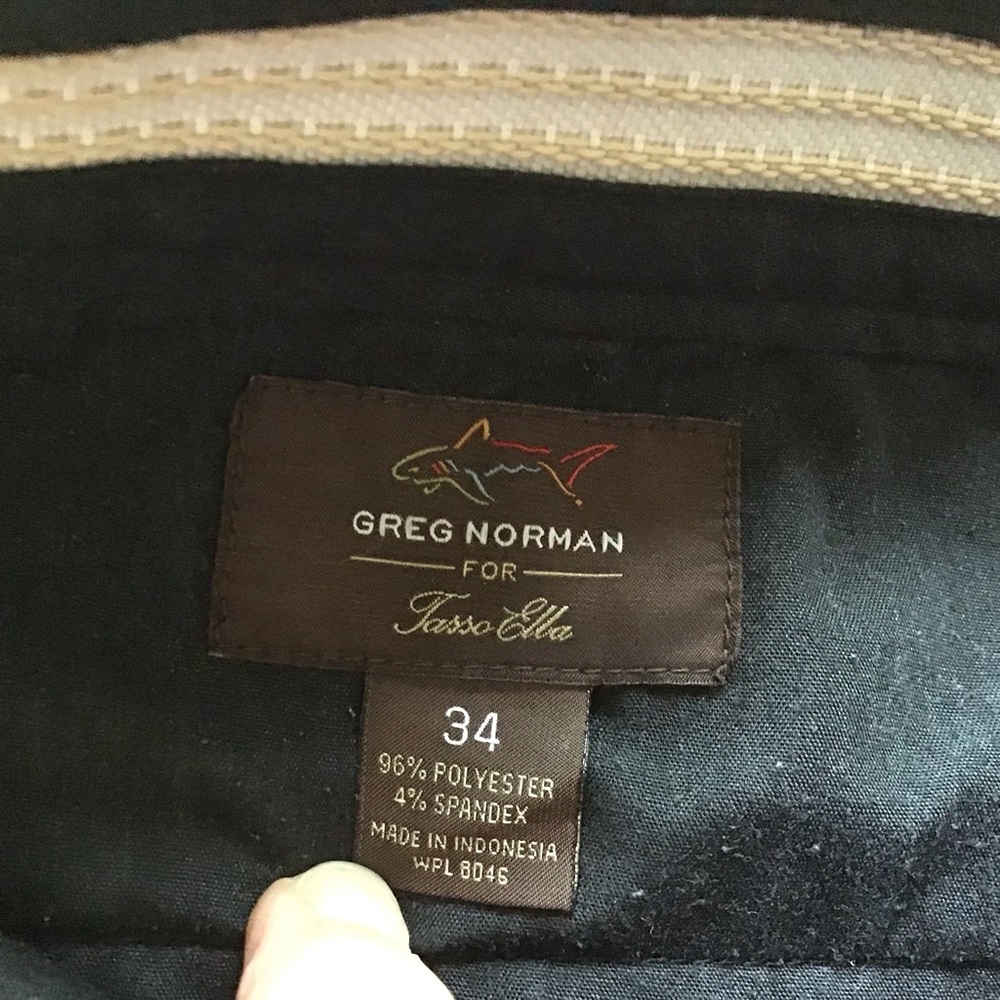 Greg Norman Collection Men's Plaid Flat-Front Shorts - Picture 2 of 3